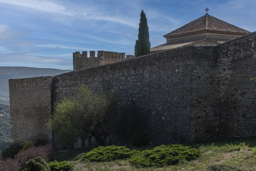Castelló de la Plana - Morella 089 - murallas.jpg